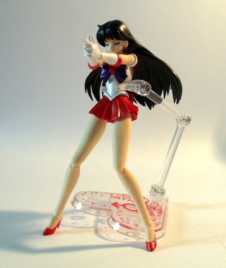 Illustration for article titled The Empress Reviews: Bandai S.H. Figurarts Sailor Mars Figure